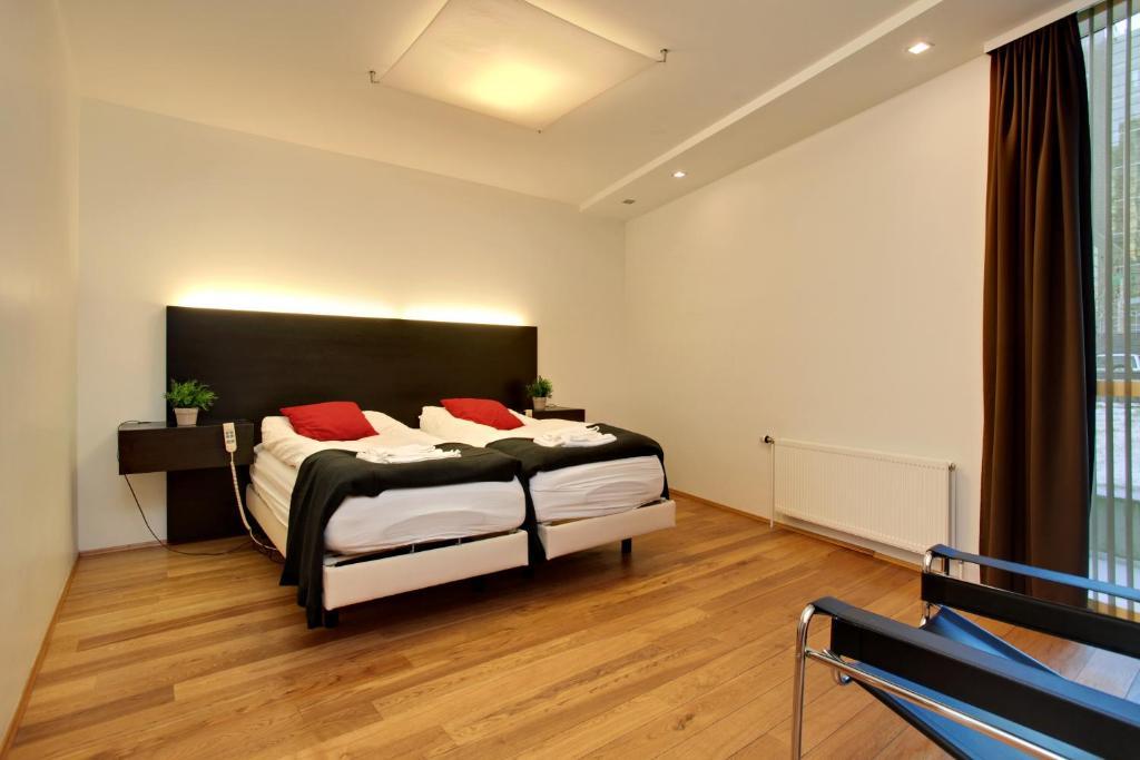 Alfred'S Apartments Reykjavik Room photo